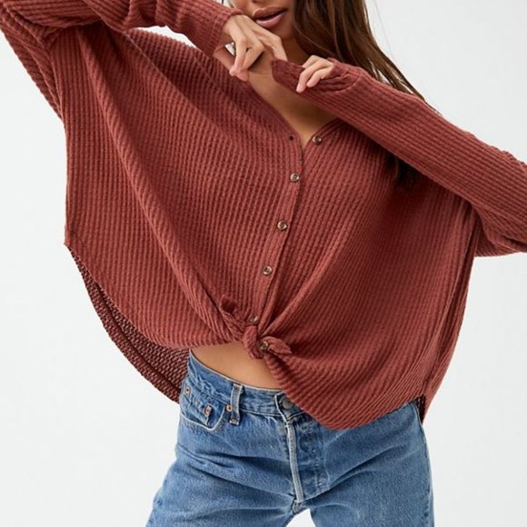 Out From Under (Urban Outfitters) 'Jojo' Waffle Knit Thermal Top - Picture 2 of 7